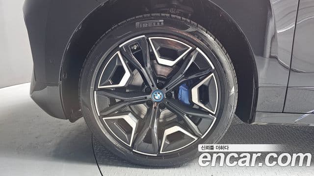BMW iX xDrive50 Sport Plus, 2023 все фото