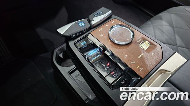 BMW iX xDrive50 Sport Plus, 2023 9