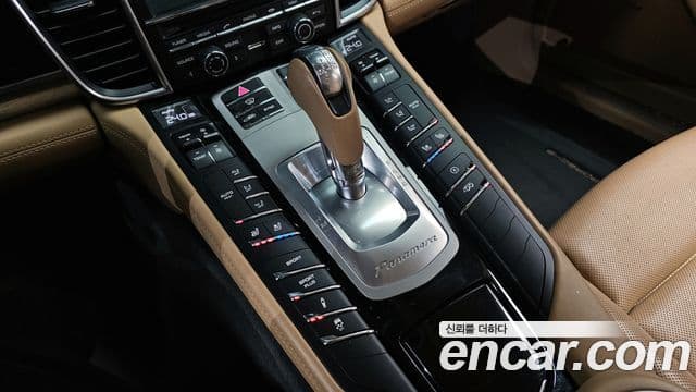 Porsche Panamera 970, 2016 9