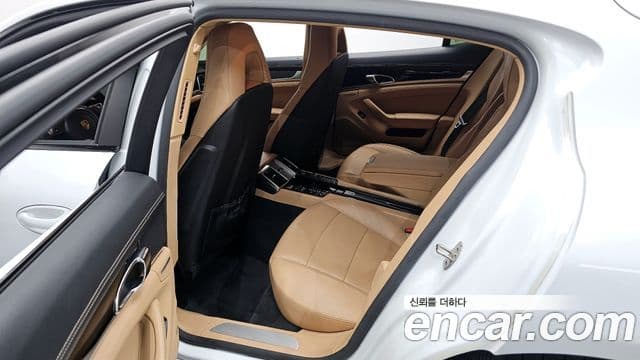 Porsche Panamera 970, 2016 11