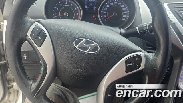 Hyundai Avante MD Luxury, 2011 15