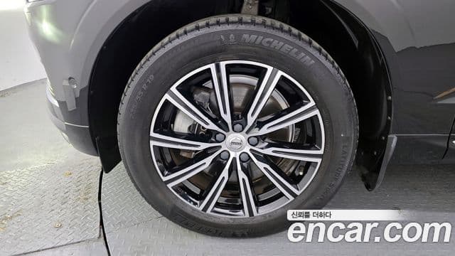 Volvo XC60 2세대 T8 Inscription, 2021 все фото