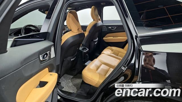 Volvo XC60 2세대 T8 Inscription, 2021 11