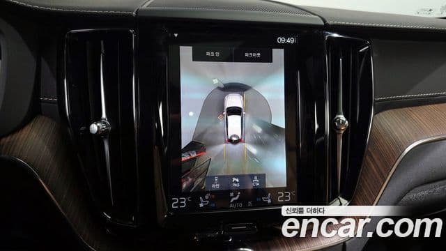 Volvo XC60 2세대 T8 Inscription, 2021 17