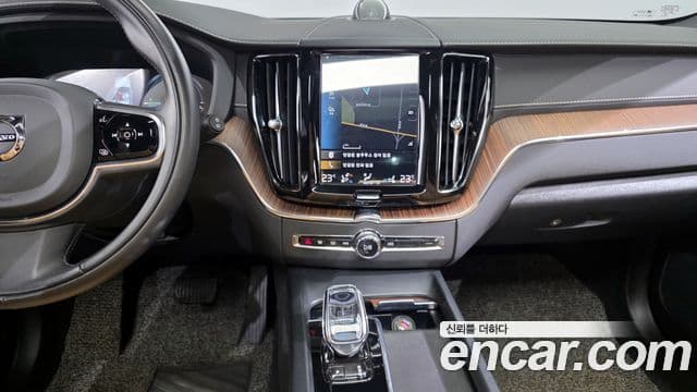 Volvo XC60 2세대 T8 Inscription, 2021 19