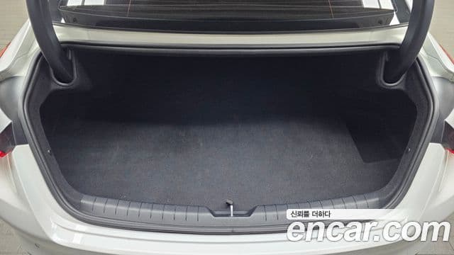 Kia K8 Trendy(арендный автомобиль), 2022 20