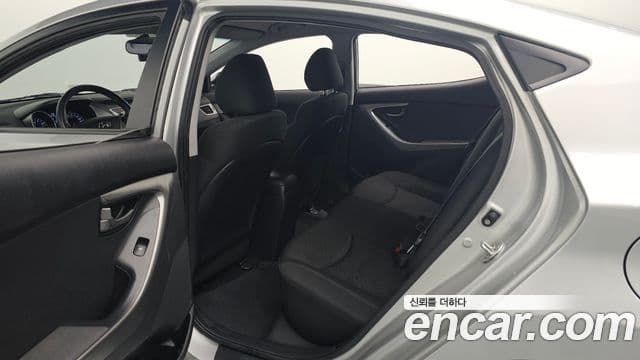 Hyundai Avante MD Luxury, 2011 12