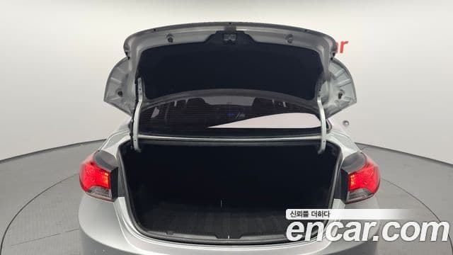 Hyundai Avante MD Luxury, 2011 20