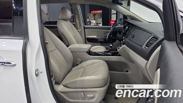 Kia The / новый New Carnival Special, 2019 11