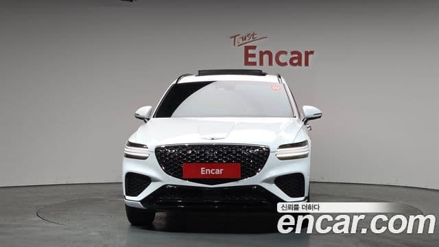 Genesis GV70, 2022 3