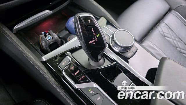 BMW 5시리즈 (G30) 520d xDrive M Sport Plus, 2020 9