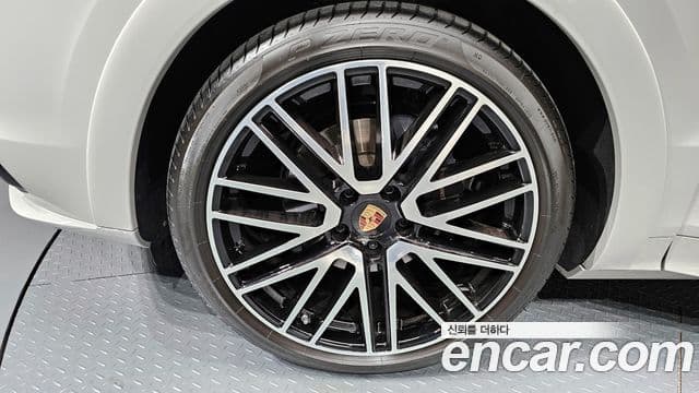Porsche Cayenne (PO536) 3.0 купе Platinum Edition, 2023 все фото
