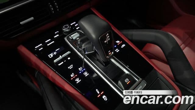 Porsche Cayenne (PO536) 3.0 купе Platinum Edition, 2023 9