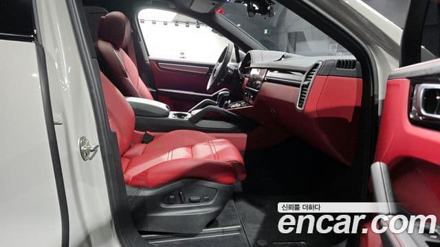 Porsche Cayenne (PO536) 3.0 купе Platinum Edition, 2023 11