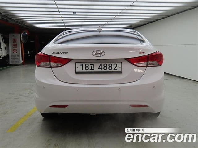 Hyundai Avante MD M16 GDI Avenue, 2013 3