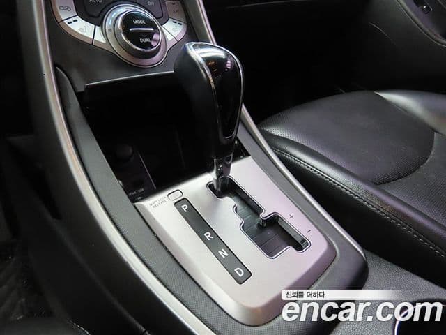 Hyundai Avante MD M16 GDI Avenue, 2013 9