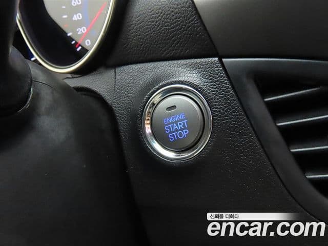 Hyundai Avante MD M16 GDI Avenue, 2013 10