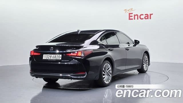 Lexus ES300h 7세대 Luxury Plus, 2023 2