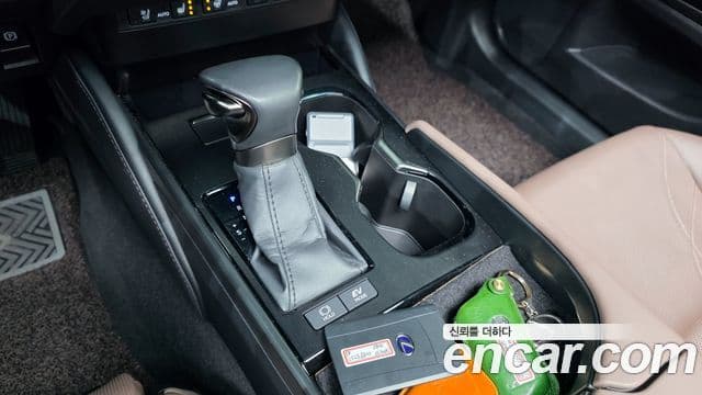 Lexus ES300h 7세대 Luxury Plus, 2023 9