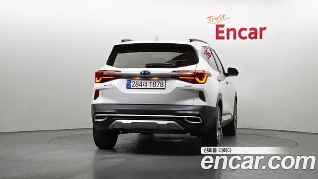 Kia Seltos Signature, 2022 4