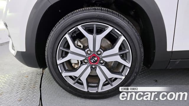 Kia Seltos Signature, 2022 все фото