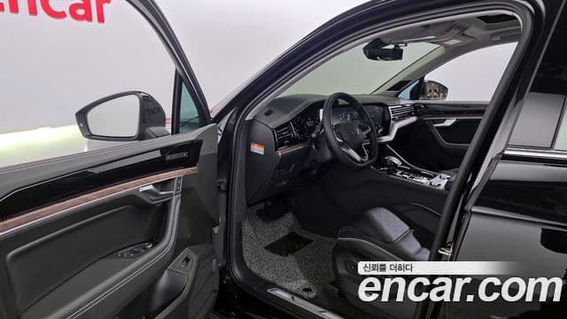 Volkswagen Touareg 3세대 Prestige, 2026 10