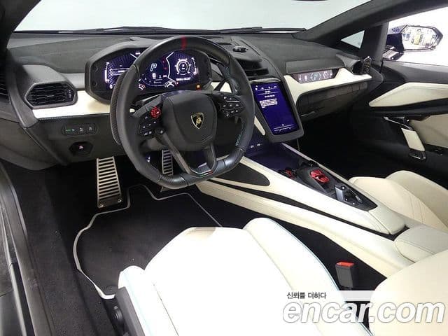 Lamborghini 레부엘토, 2025 6