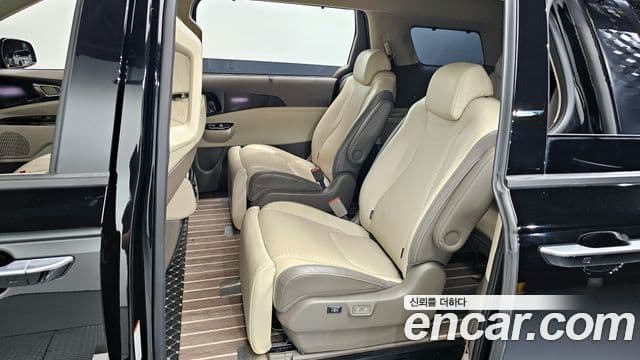 Kia Carnival 4세대 Signature, 2021 11
