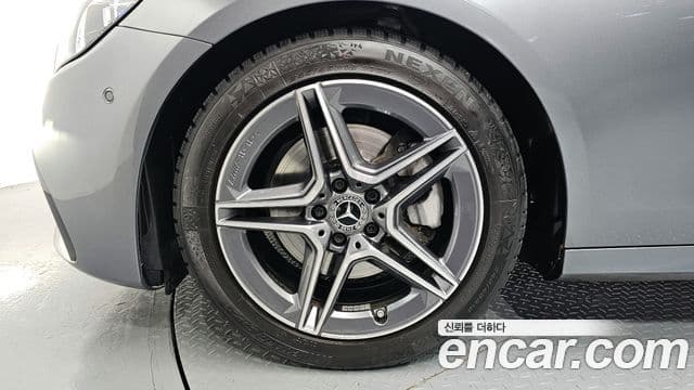 Mercedes-Benz E-класс W213 AMG Line, 2023 все фото