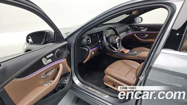 Mercedes-Benz E-класс W213 AMG Line, 2023 11