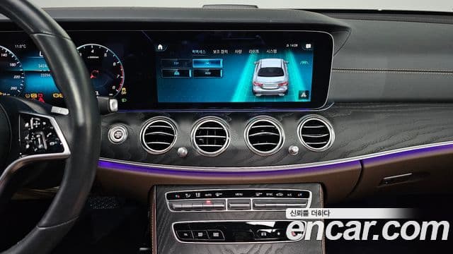 Mercedes-Benz E-класс W213 AMG Line, 2023 18