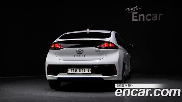 Hyundai Ioniq гибрид, 2017 4