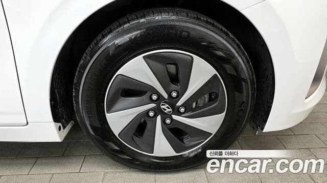 Hyundai Ioniq гибрид, 2017 все фото