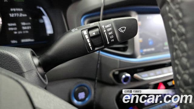 Hyundai Ioniq гибрид, 2017 19