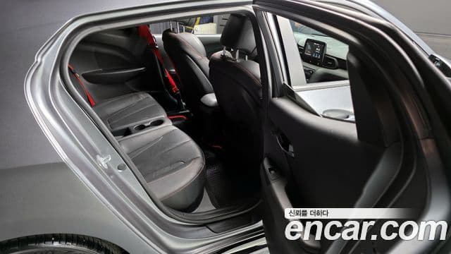 Hyundai Veloster (JS) Core, 2018 10