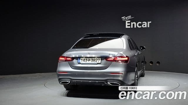 Mercedes-Benz E-класс W213 AMG Line, 2023 4