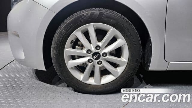 Kia The / новый New K3 E тип, 2016 все фото