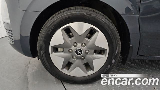 Hyundai Staria Modern, 2024 все фото