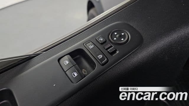 Hyundai Staria Modern, 2024 18