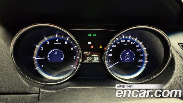 Hyundai YF Sonata LPI top, 2010 8