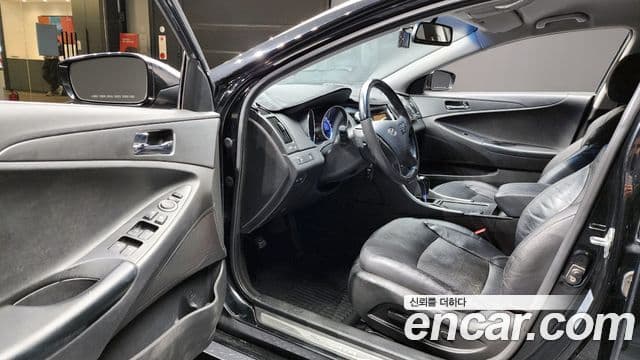 Hyundai YF Sonata LPI top, 2010 11