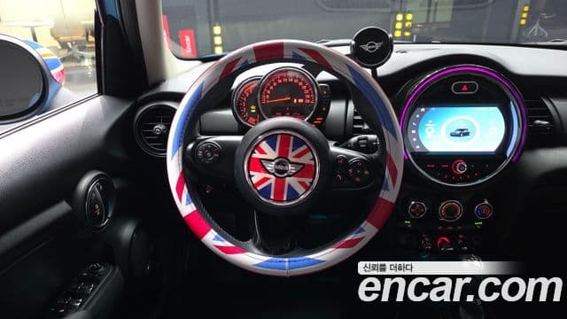 Mini Cooper D 3세대, 2016 13