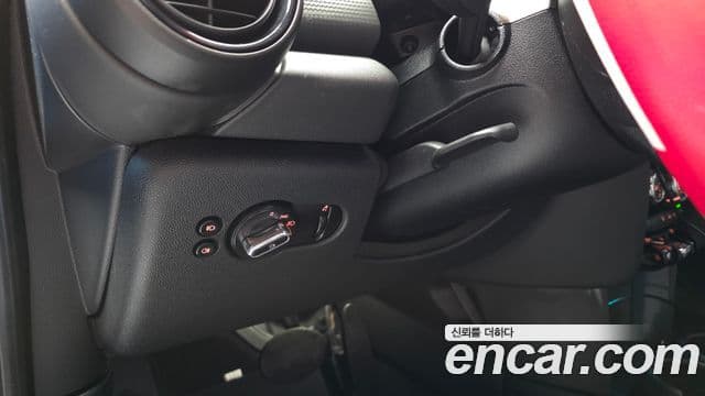 Mini Cooper D 3세대, 2016 18