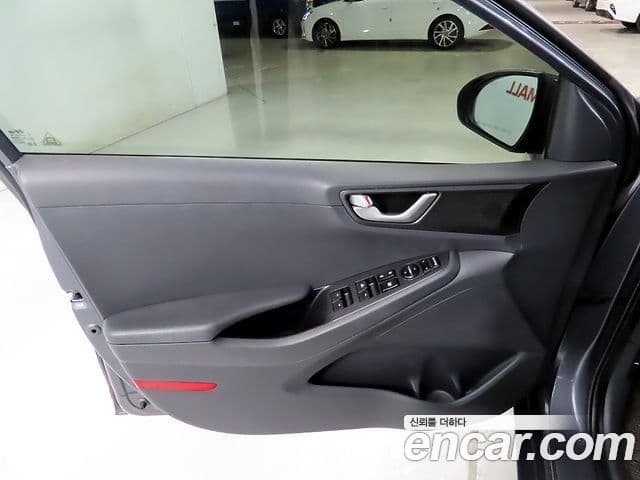 Hyundai Ioniq гибрид Plus, 2016 14