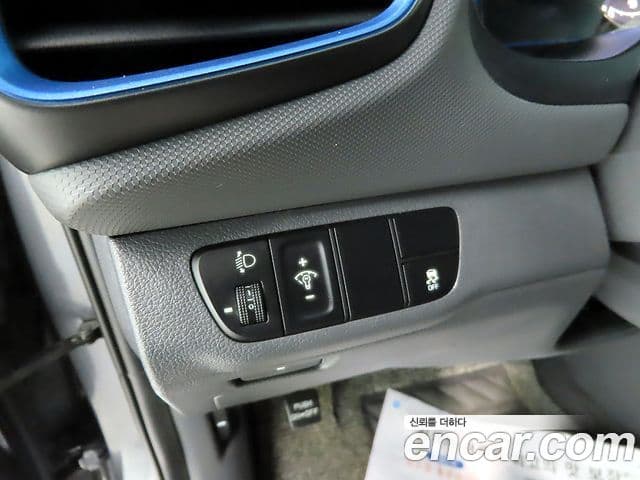 Hyundai Ioniq гибрид Plus, 2016 15