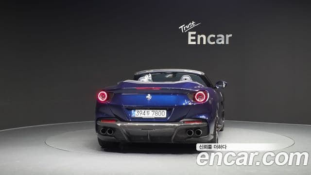 Ferrari 포르토피노 M 3.9 V8, 2023 4