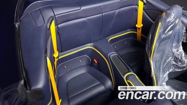 Ferrari 포르토피노 M 3.9 V8, 2023 12