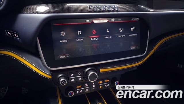 Ferrari 포르토피노 M 3.9 V8, 2023 16