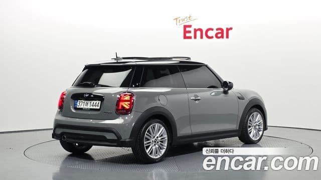 Mini Cooper 3세대, 2022 2