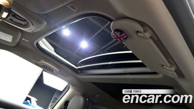 Mini Cooper 3세대, 2022 19